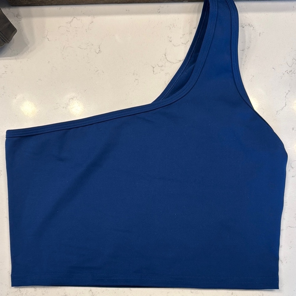 Fleo Asymmetric Navy Top - Picture 2 of 3